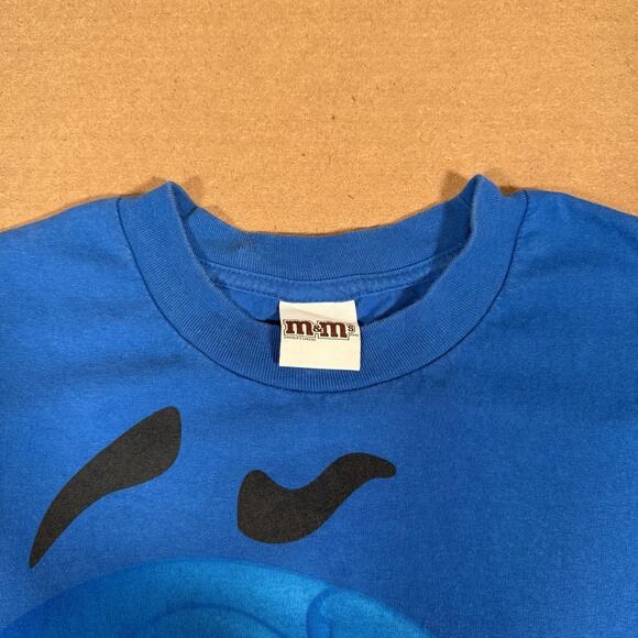 Y2K 2009 M&M’s Blue Character Graphic AOP T-Shirt Candy Tee Men’s XL USA Made - Picture 3 of 5